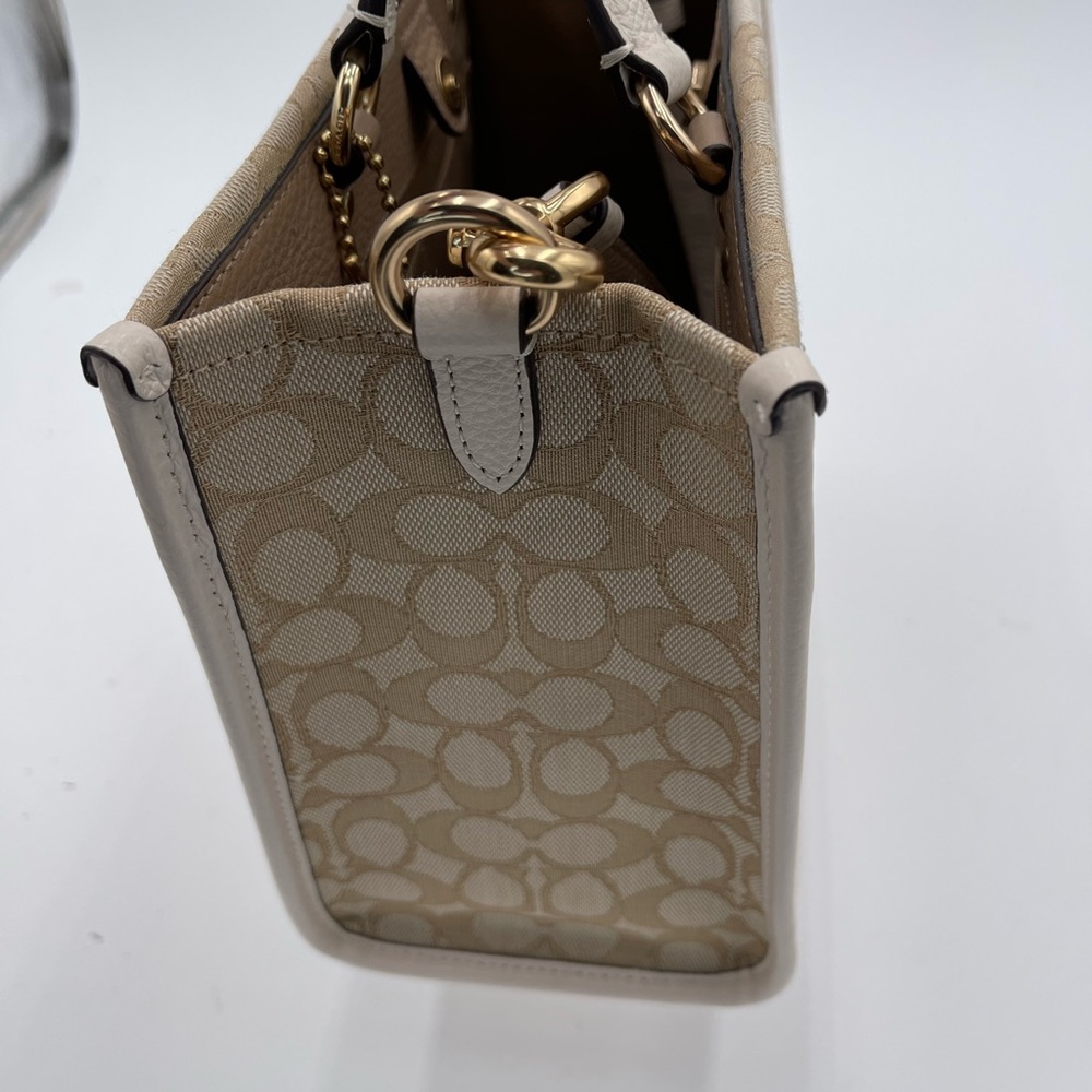Coach Tan and Cream Tote Bag with Gold Hardware - Picture 5 of 9